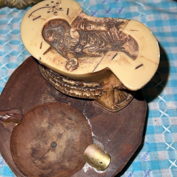 Unique mid century ashtray - Picture 10 of 11